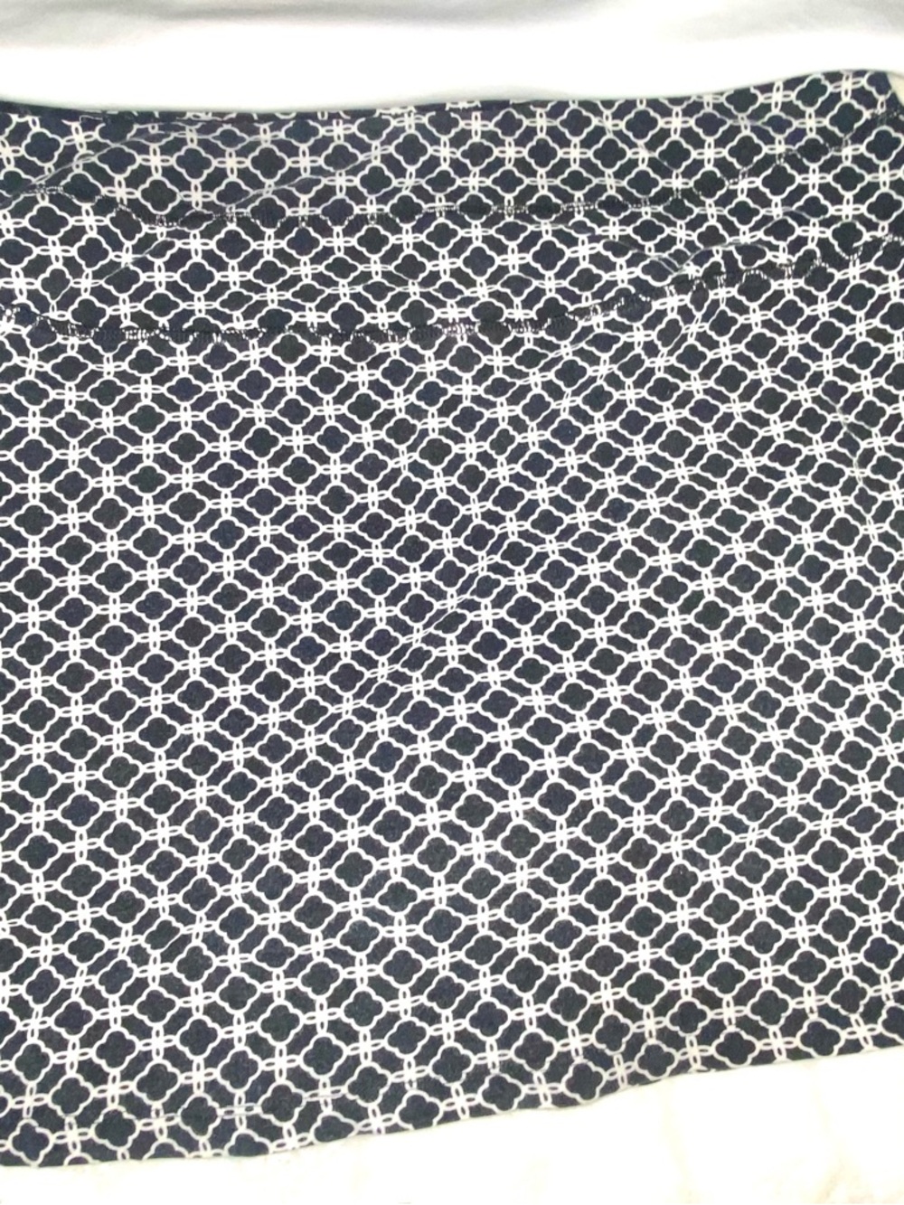 Navy & White Geometric Pattern Skorts